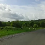 Дом отдыха Peaceful House - Short Drive To The Sea *