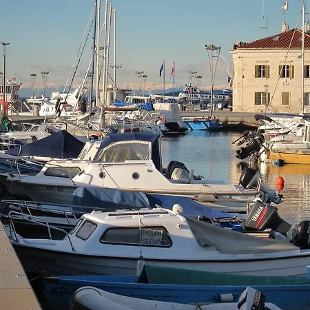 Prázdninový dům Peaceful House - Short Drive To The Sea