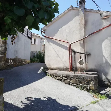 Flori Peaceful House - Short, 20' Drive To The Sea Marezige