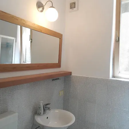 Hébergement de vacances Flori Peaceful House - Short, 20' Drive To The Sea *