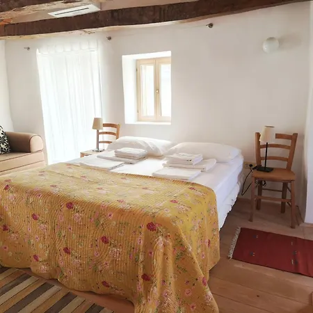 Hébergement de vacances Flori Peaceful House - Short, 20' Drive To The Sea Marezige