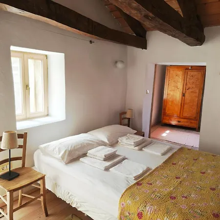 Flori Peaceful House - Short, 20' Drive To The Sea Hébergement de vacances *