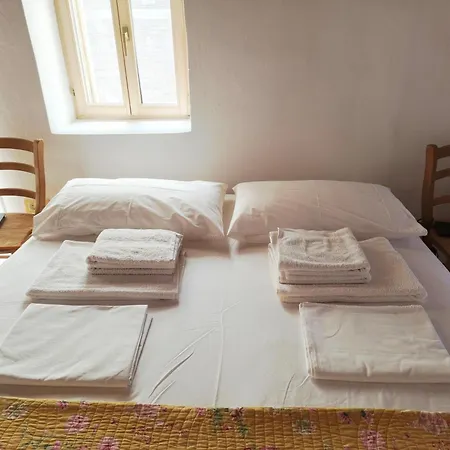 Flori Peaceful House - Short, 20' Drive To The Sea Marezige
