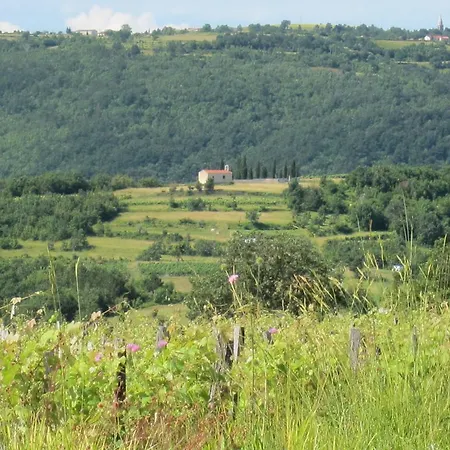 Flori Peaceful House - Short, 20' Drive To The Sea * Marezige