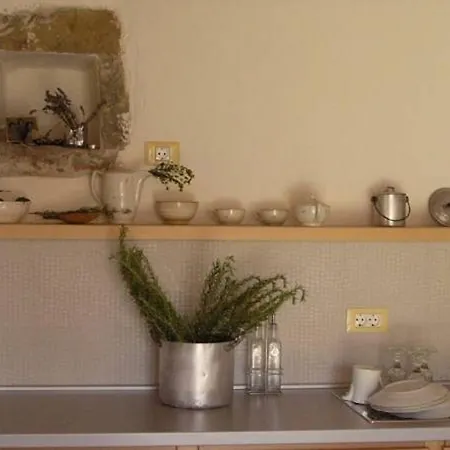 Flori Peaceful House - Short, 20' Drive To The Sea Hébergement de vacances Marezige