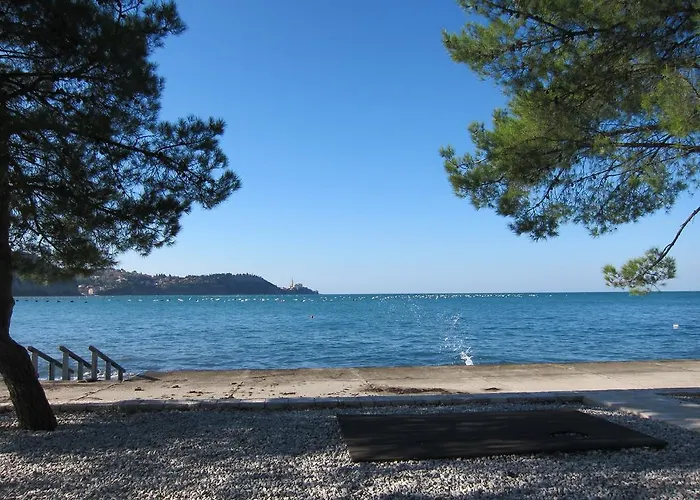 Peaceful House - Short Drive To The Sea *